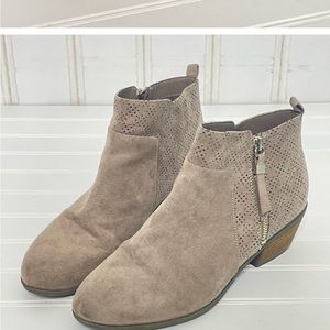 Dr Scholl's Comfortable Ankle Booties Sz 9 604